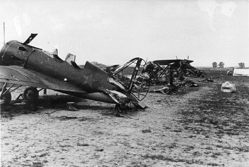 Operation_Barbarossa_-_Russian_planes (1)